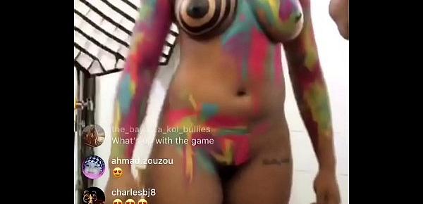  Instagram live nipple slip